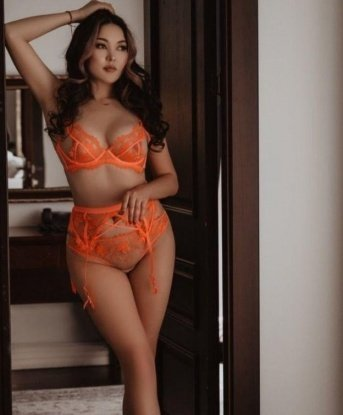 Елена, 23 года, 2 размер груди
